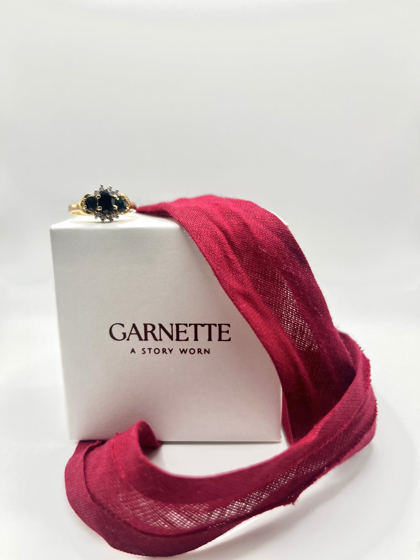 9ct Gold Sapphire and CZ ring